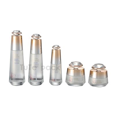 China 30g 50g 40ml 100ml 120ml Single Liner Glass Interesting Bottle Of New Liner Cosmetic Interesting Glass Creative Water Bottle New for sale