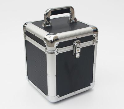 China LPS Black 7'' LP 50 Aluminum Vinyl Carry Cases Vinyl Records Aluminum Storage Case for sale