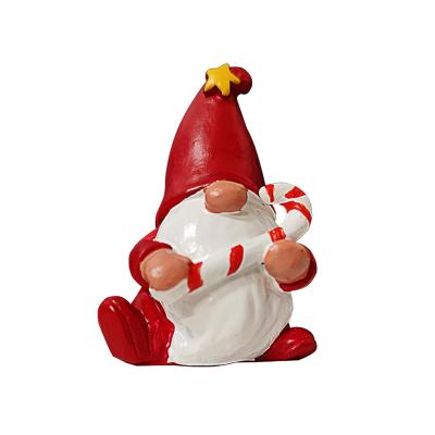 China Global Grocery Trinkets Zakka Resin Figurine Santa Christmas Gift Creative Home Decorations for sale