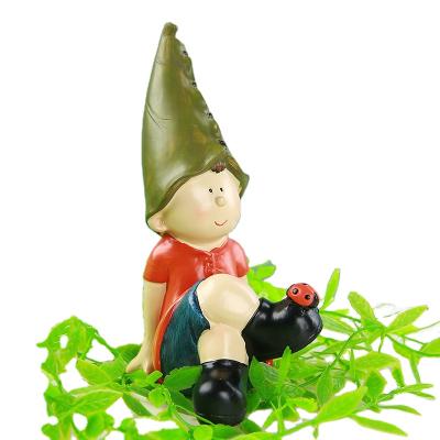 China Creative Pastoral Outdoor Cute Dwarf Lovers China Yard Decoration Resin Elf China Yard Decoration Sample Room for sale