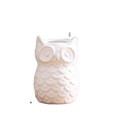 China Wholesale creative white Europe porcelain owl pot decoration for study room for sale