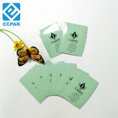 China High quality moisture proof custom design mini mylar foil pouch for shampoo/cream/oil packaging sample sachet for gift for sale