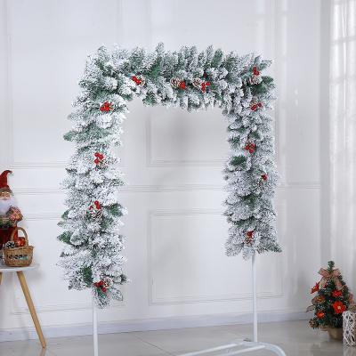 China Christmas Handmade Door Hanging Outdoor Home Decoration Christmas Rattan Wreath for sale