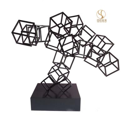 China Modern Indoor Flower Arrangement Flower Arrangement Table Wedding Decoration Event Style Metal Cube Swing Stand for sale