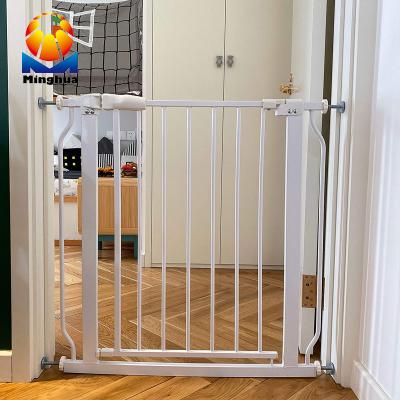 China Easily Assembled Lightweight Indoor Household Pet Fence Cat And Dog Isolation Door for sale