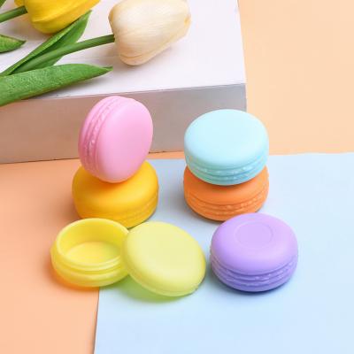 China Colorful Round PP Lip Balm Container Plastic Jars Yellow Blue Pink Purple Green Green Empty Cosmetic Container 10g Lip Balm Cream Jar for sale