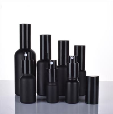 China 30ml 50ml 100ml Light Mist Vapor Cosmetic Black Glass Bottle Can Customized Logo for sale