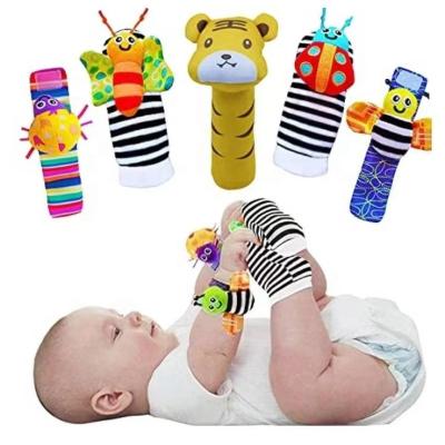 China Breathable Wholesale Price 5pcs Set Cute Animal Soft Baby Socks Rattle Butterflies And Lady Bugs Fun Wrist Rattles Toys And Foot Finders for sale