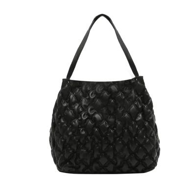 China OEM ODM Tote Bag Fashionable And Durable Simple Quilted Women Tote Black Lady Bags Large Handbags for sale