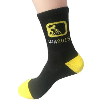 China Breathable Custom Ankle Sport Bicycle Socks Sporting Compression Toe Socks Black Yellow for sale