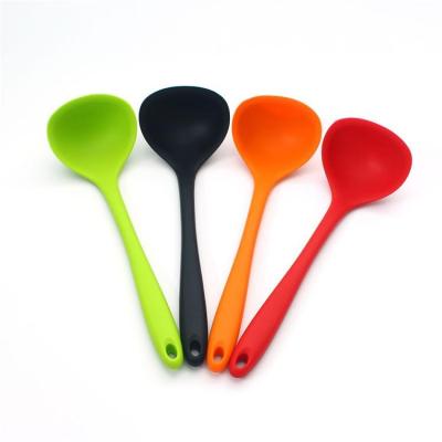 China Factory Price Kitchen Utensil Silicone Pocket Soup Spoon Viable Durable Cookware for sale