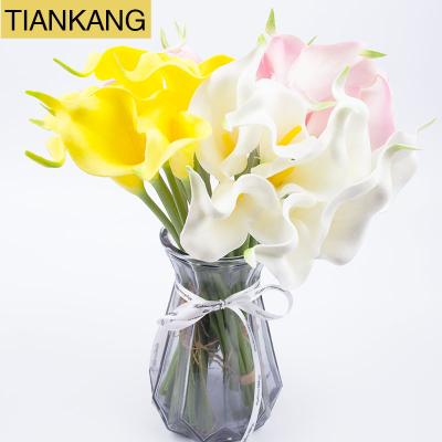 China Calla Lily Artificial Calla Lily Flower for Decoration Zantedeschia Aethiopica Artificial Calla Flowers for sale