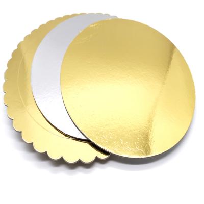 China 2mm 2.5mm Thickness Custom Cheap Circle Recyclable Gold Foil 12 Inch Grayboard Cake Board Base for sale