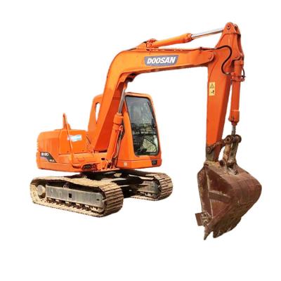 China The high quality used dh80 doosan 8 ton excavator with good performance and low price is sold at a low price 0.28m². ³ for sale