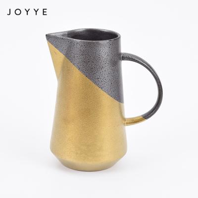 China Sustainable Joyye Jug 1.6L Deluxe Spotted Gloss Serveware Reactive Gold Plated Ceramic Milk Jug for sale