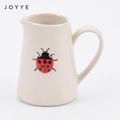 China Viable Animal Series Wholesale Shiny Luster Joyye Creamer 100ml Creative Ladybird Milk Jug For Home for sale