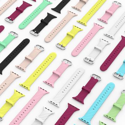 China Low MOQ watchband 38mm/40mm 42mm/44mm small size silicone woven watchband watch fashion sports texture watch7 strap for sale