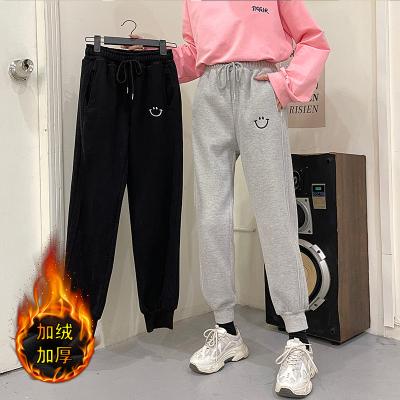 China Hot Selling Amazon Capris New Winter Women's Anti-pilling Gaiters Jogging Sweatpants Crops Casual Trousers for sale