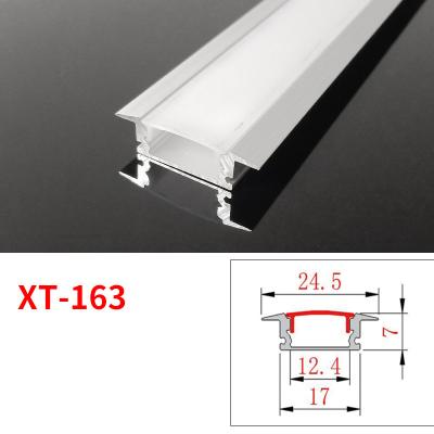 China Einfache Installation Anodisierte Aluminiumlampen Rille Leichtgewicht Schraube Befestigung zu verkaufen