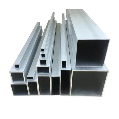 China Profielen van geextrudeerde aluminiumbuizen Fittings Holle aluminiumbuizen vierkant Te koop