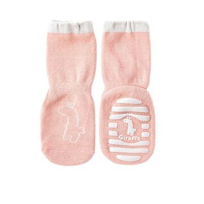 China Antibacterial Chinese baby bumps newborn baby non-slip toddler bumps kids baby cool floor in tube socks for sale