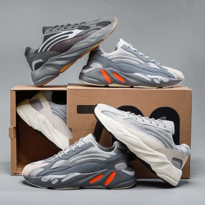 China Cheap Stock China Manufacture Mens Sports Cushioning Ready Mixed Shoes Shoe Second Hand Stock for sale