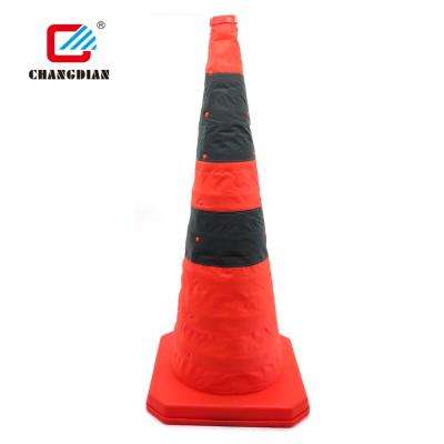 China PP rasin pp material 70cm police highway traffic road optional flashing lightweight retractable cone for sale