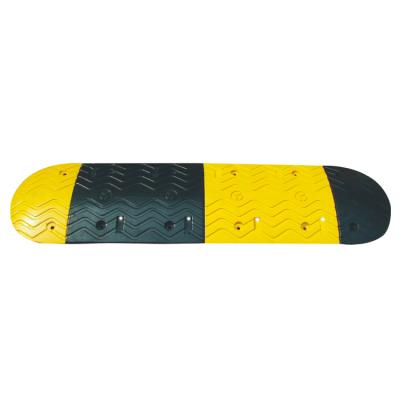 China Factory Price Rubber Black And Yellow Truck Roadblock Speed ​​Bump for sale