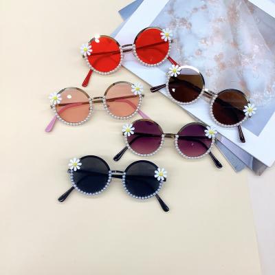 China Sunglasses wholesale nc style kids round retro sunglasses with pearl boys and girls flower sunglasses for sale