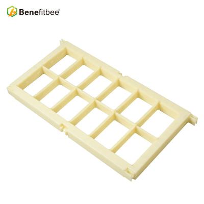 China Farms 250g/500g comb cassette frames langstroth hive comb plastic box frame for sale