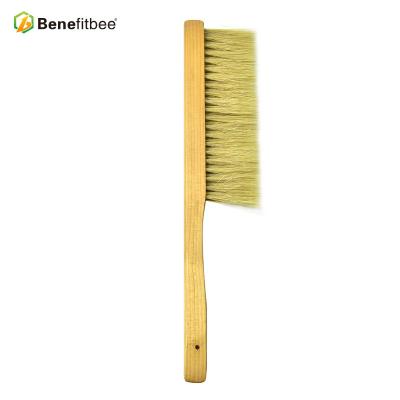 China Brush Bee Wooden Hand Beekeeping Hive Frame Cleaning Bristle Bee Brush for sale