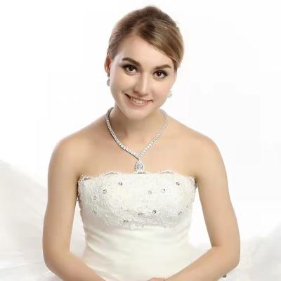 China TRENDY Zircon Bridal Necklace With 3A Set Copper Zircon Inlaid Dinner Lady Necklace for sale