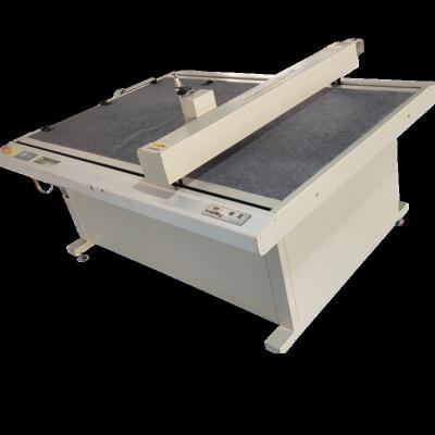 China Hotels Used Flatbed Pattern Cutter For Garment Sample Cutting for sale