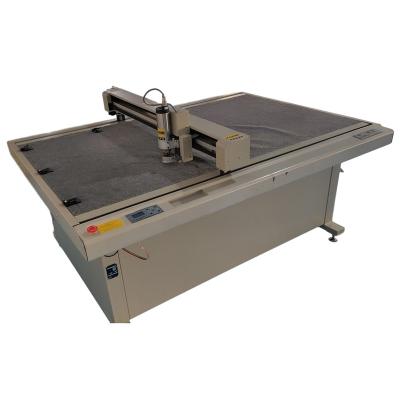 China Hotels KAEMI M2 Gauge Garment Cutting Machine Smart CAD PVC Acrylic Epoxy Board Milling Cutting Machine for sale