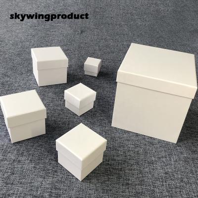 China Recycled Materials Chinese Manufacturee 10pcs/box 5*5inch Square Box Printing Paper Cardboard White Paper Box for sale