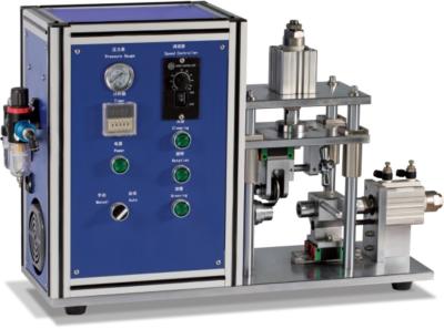 China Máquina de montagem de baterias cilíndricas com ranhuras Máquina de células de lítio Semi-automática à venda