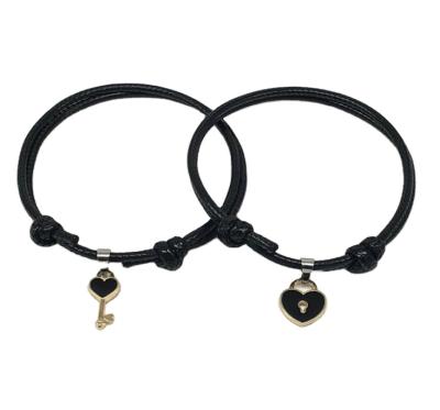 China Simple Wholesale A CLASSIC Pair of Lovers Bracelet Key Lock Jewelry and Heart Drop Bracelet for sale