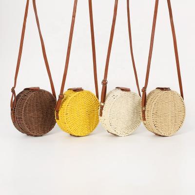 China Round Shape Eco-Friendly Straw Bag With Shoulder Belt for sale