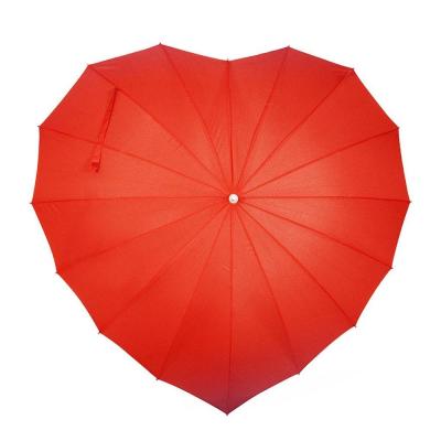 China UV Prevent Personalized Wedding Remembrance 16 Panels Heart Shaped Upright Wedding Umbrella for sale