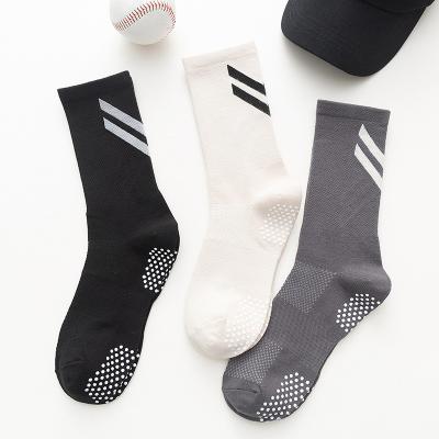 China Breathable High Quality Compression Grip Sports Socks Men Running Climbing Basketball Sports Recycling Running Sock for sale