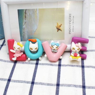 China Colorful Cute Resin 4pcs Love Cat Kitty Cake Toppers For Party Supplier Cake Decoration for sale