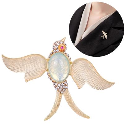 China Crystal Enamel Flying Swallow Brooch Pin For Women Girl's Animal Rhinestone Bird Brooches Jewelry Gift Coat Accessories for sale