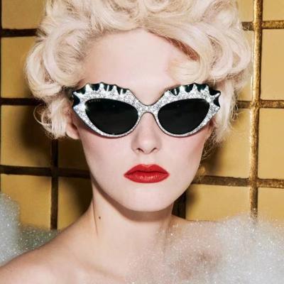 China Unique Sunglasses Cat Eye Sunglasses 2022 Sun Glass Women Shades Retro Fashion Sunglasses Personality for sale