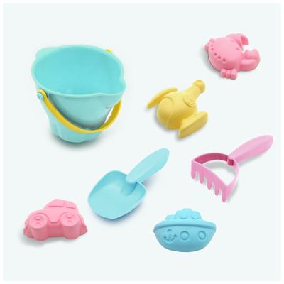 China High Quality Recyclable Plastic PP Shovel Play Beach Bucket Funny Outdoor Toys for sale