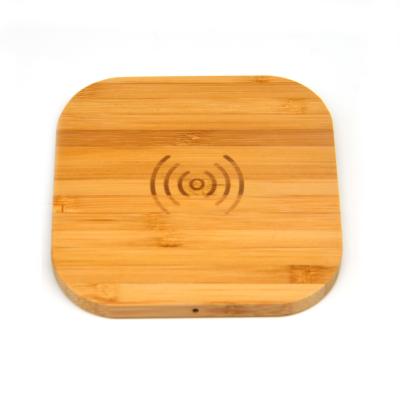 China New Trending Bamboo Wireless Charger Eco-friendly Wooden Charging Pad Wireless Charger For Phone Charging for sale