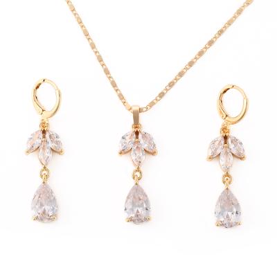 China 2018 TRENDY New Fashion Jewelry Earring, Necklace Sets Dubai Jewelry Sets 18K Fine Gold Plated Jewelry Set for sale