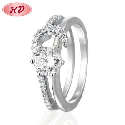 China Romantic Cheap Unique White Gold Rings Design Weed Diamond Couple Rings, Jewelry in Silver Color for sale