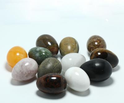 China Wholesale Natural Palm Crystal Egg from Europe Crystal Spiritual Stone Folk Crafts for sale