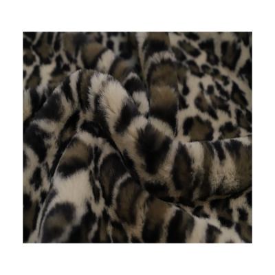 China Flame Retardant Low Moq New Design Super Soft Custom Minky Polyester Leopard Plush Fabric for sale