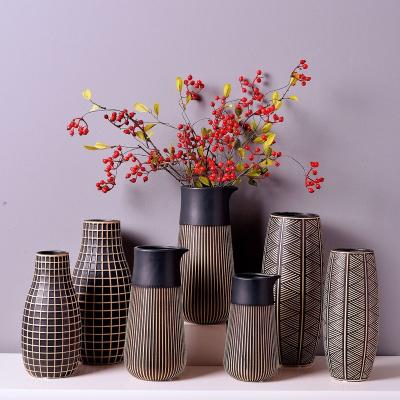 China Mid Century Modern New Chinese Style Single Ceramic Vase Simple And Elegant Modern Black Two-piece Set Of Home Decoration Soft Ornaments for sale